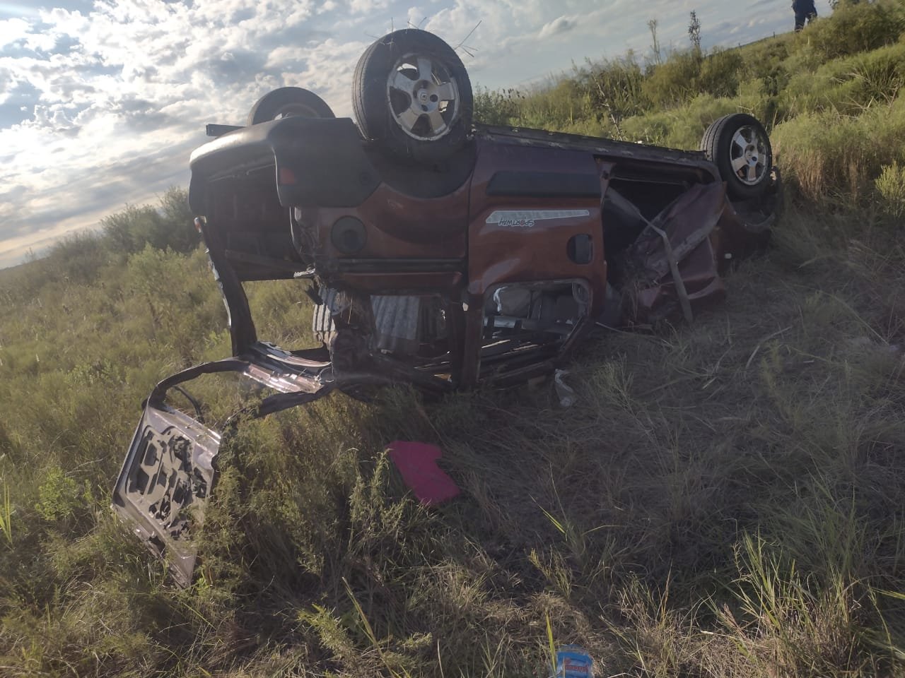 Ruta 18-km 230: Perdió control del auto y volco Noticias