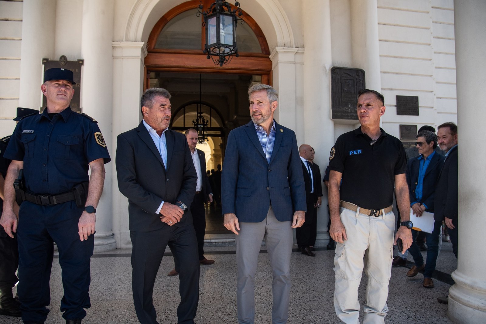 El Gobierno provincial dispuso una mejora salarial para la Policía y el Servicio Penitenciario Noticias