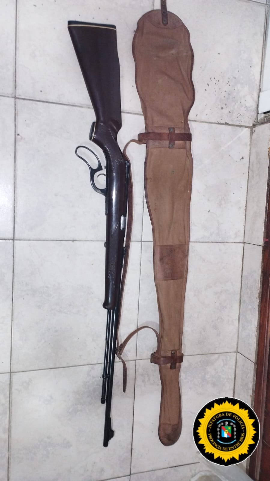Secuestraron un arma de fuego que era ofrecida ilegalmente por redes sociales