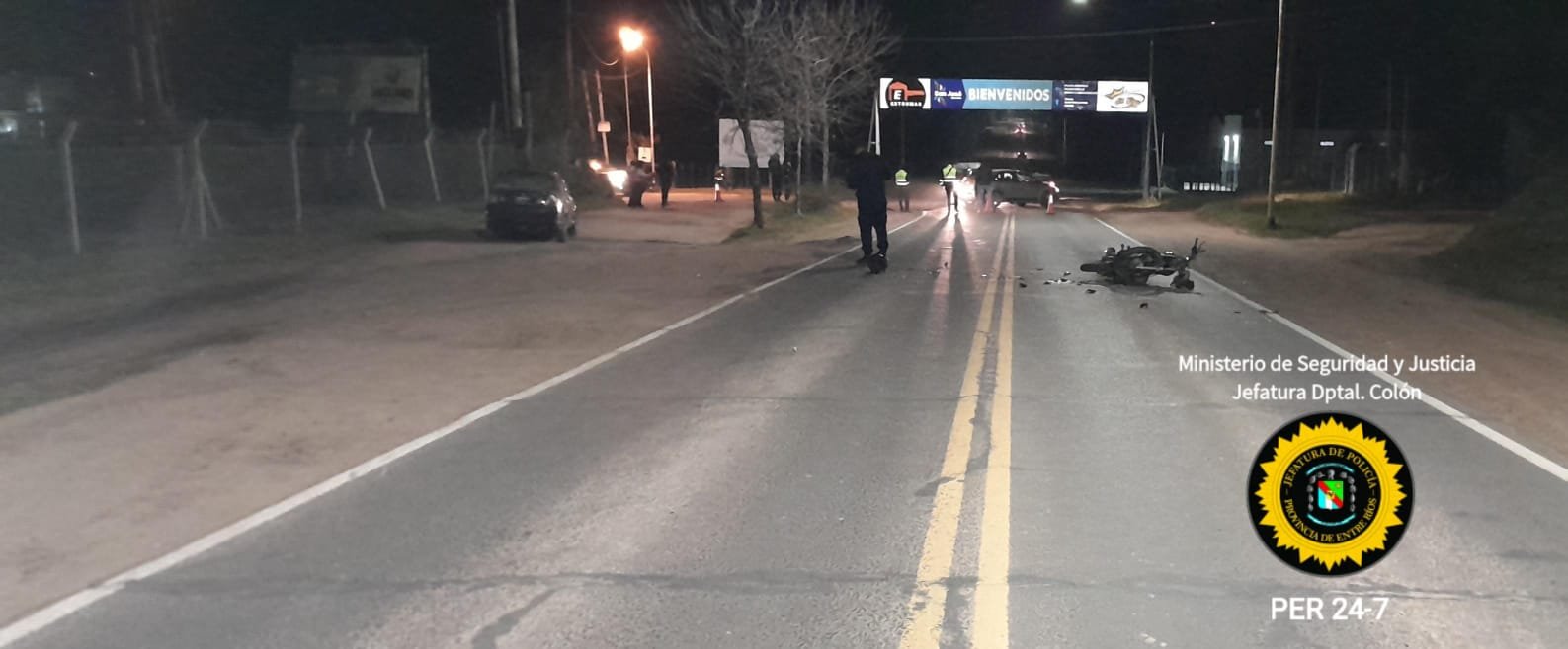 COLON: Motociclista sufrió graves lesiones tras chocar con un auto